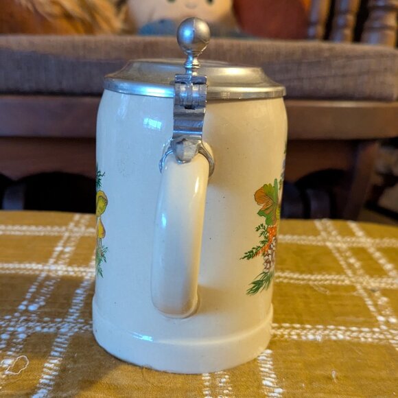 Wilderness Outdoor Animal Print Design Vintage Beer Stein w/ Metal Top - Picture 5 of 9